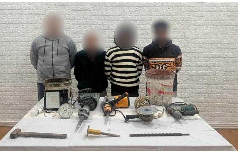 ضبط 4 أشخاص بتهمة التنقيب عن الآثار في الخليفة