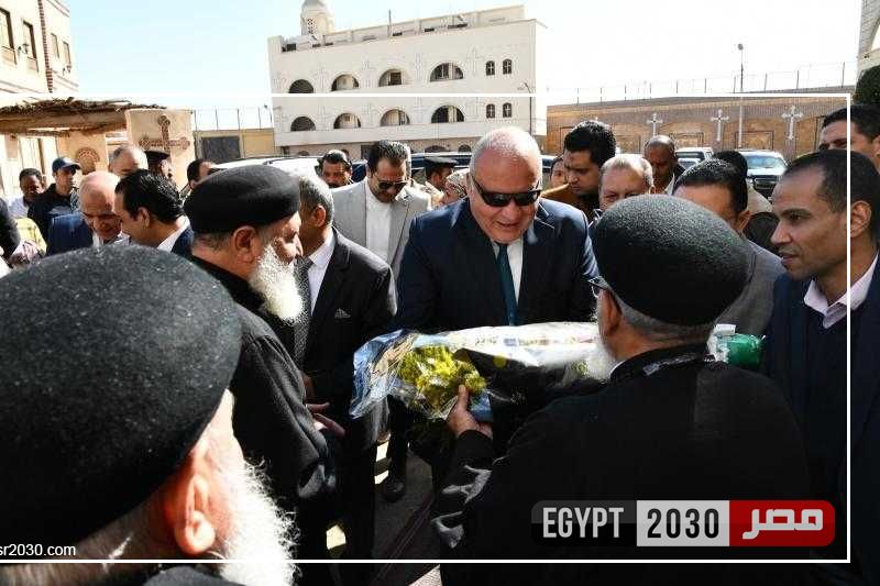 محافظ قنا يزور دير الأنبا بضابا لتهنئة أقباط نجع حمادي بعيد الميلاد المجيد