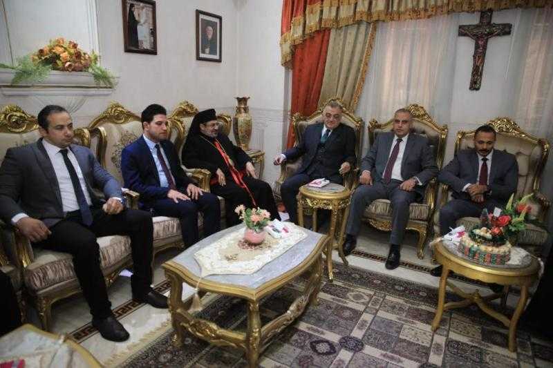 محافظ سوهاج يزور المطرانيات ويقدم التهنئة للأخوة الأقباط بمناسبة عيد الميلاد