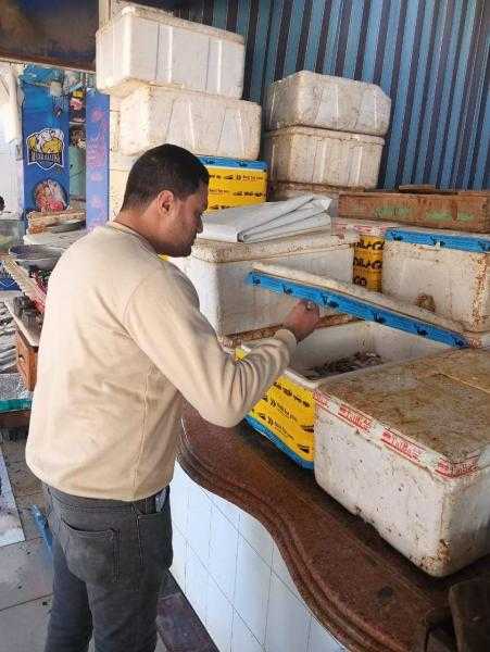 تحرير 206 محاضر وإعدام 1378 كيلو أغذية منتهية الصلاحية بدمياط