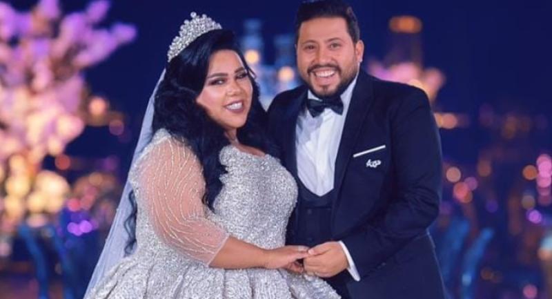 المنتج محمد كارتر وزوجته شيماء سيف