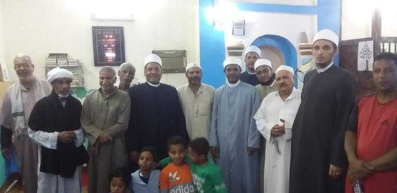 منطقة الأزهر الشريف للوعظ والإرشاد بأسوان تطلق قافلة دينية بقرية غرب سهيل