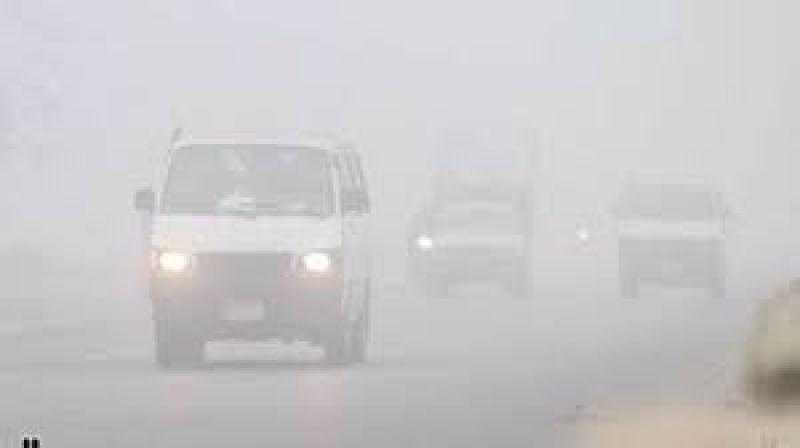 قبل التحرك بسيارتك.. تعرف على إرشادات المرور  أثناء الشبورة