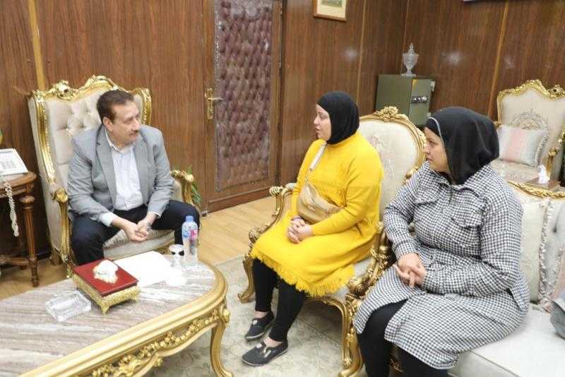 محافظ المنوفية: مساعدة مالية وتخصيص كشك ووحدة سكنية بمساكن جروان لحالة إنسانية بالباجور