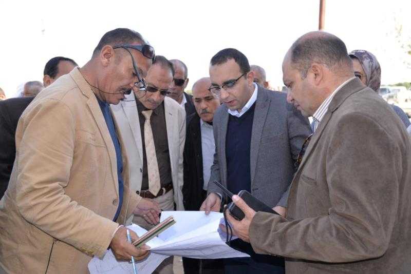أحمد عصام الدين يتفقد الطريق الواصل بين الإسماعيلية السويس الصحراوي والمرشدين