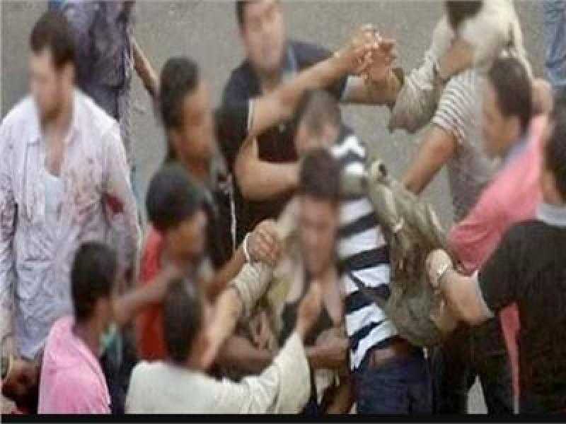 عاطل يطعن مدرسا في قنا لهذا السبب