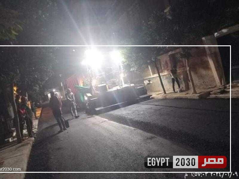 محافظ كفرالشيخ يتابع أعمال رصف شارع دمنهور