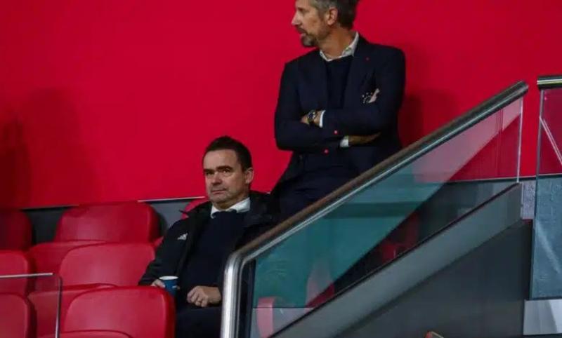 فيفا يقرر إيقاف الهولندى أوفر مارس عاما لهذا السبب