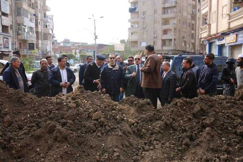 محافظ كفر الشيخ يتفقد أعمال المرافق قبل بدء الرصف
