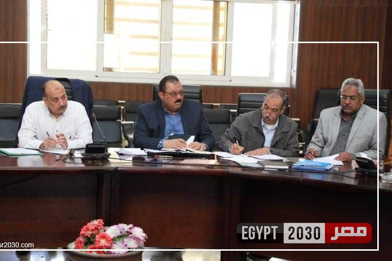 سكرتير عام البحر الأحمر: مد فترة سداد مقابل فرق المرافق لقطع الأراضي المخصصة لـ 28 فبراير