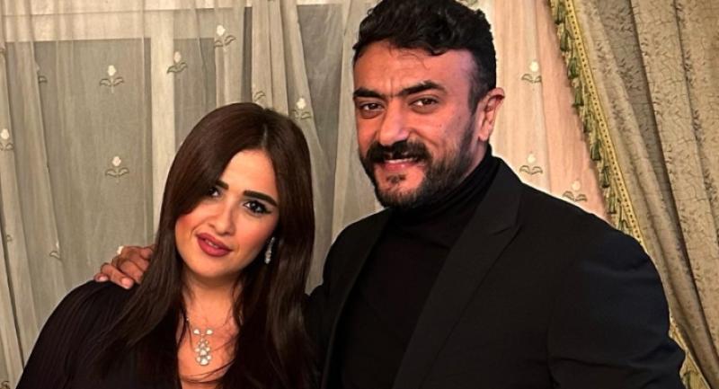 أحمد العوضي وياسمين عبدالعزيز