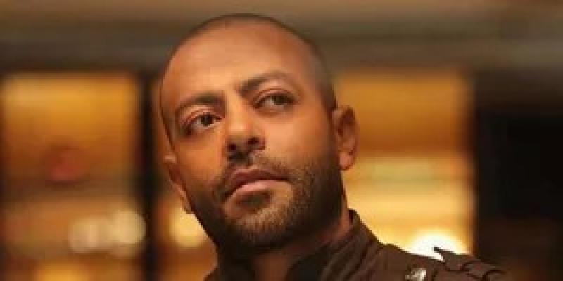 في أقل من 24 ساعة.. تامر عاشور يقترب من النصف مليون مشاهدة بـ«هيجيلي موجوع»