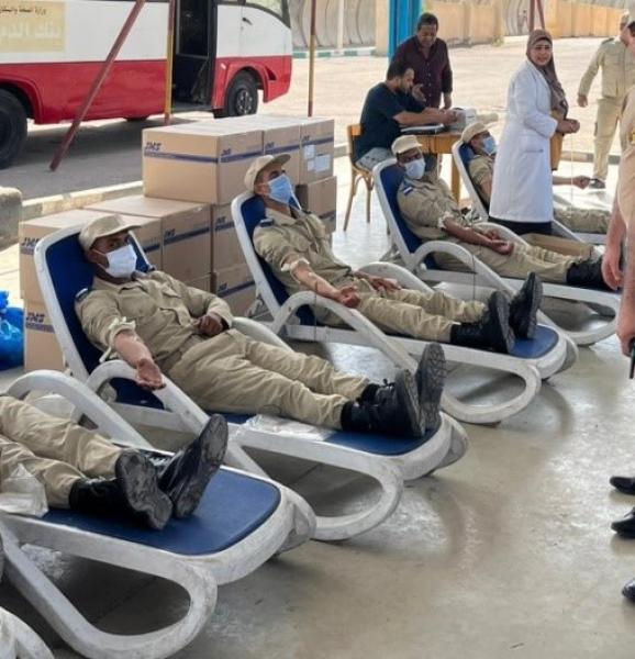 حملات للتبرع بالدم لضباط وأفراد وطلبة معاهد معاونى الأمن