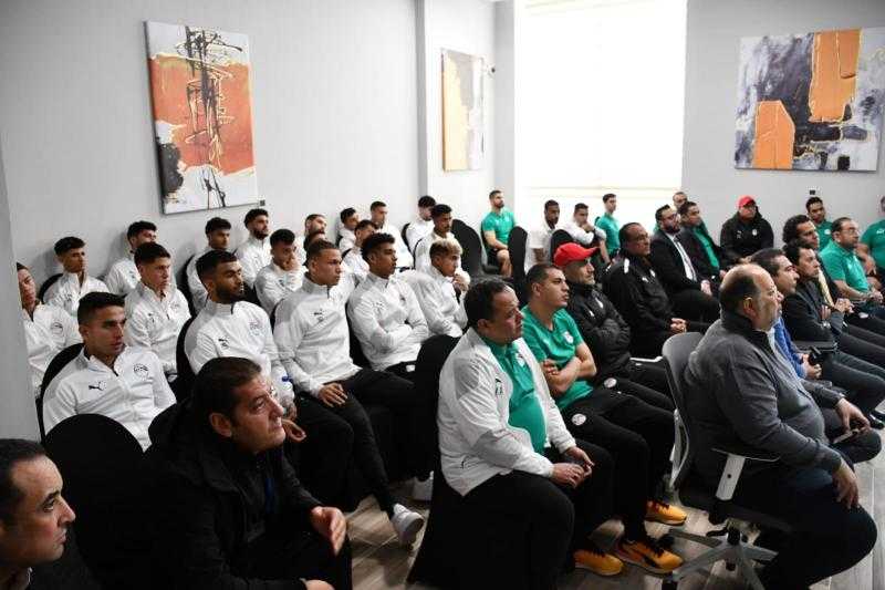 وزير الرياضة يلتقي لاعبي المنتخب الأوليمبي على هامش الندوة التثقيفية السابعة لمكافحة المنشطات