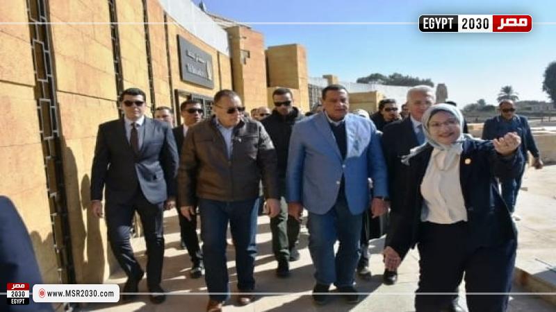 وزير التنمية المحلية ومحافظ الشرقية