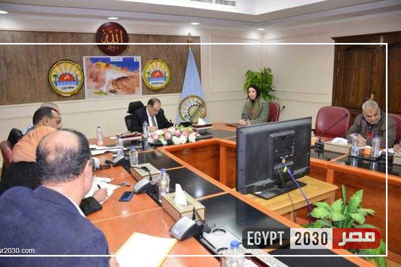 لجنة لاختيار المهندسين المتقدمين لشغل وظائف بنظام الأجر اليومي بمطروح