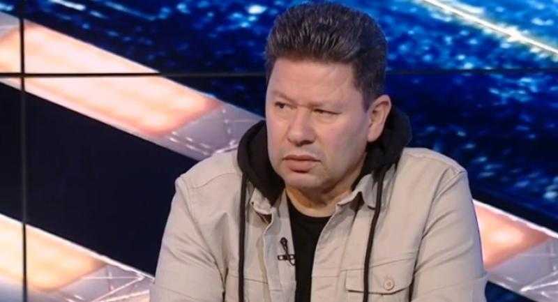 محاكمة رضا عبد العال بتهمة سب وقذف لاعبي الأهلي السابقين .. غدا