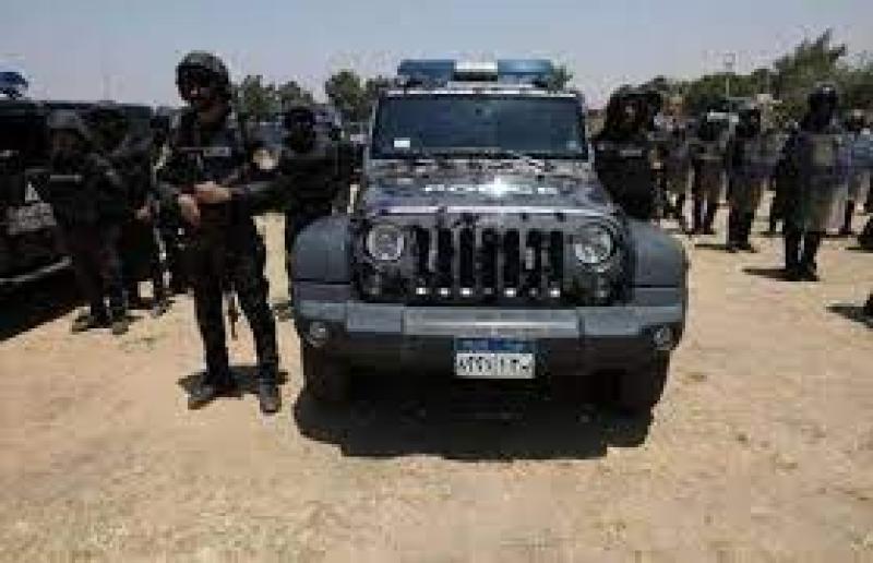 أمن المنافذ يحرر 6 قضايا تزوير و2324 مخالفة مرورية