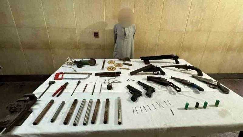 ضبط ورشة لتصنيع الأسلحة النارية في البدرشين