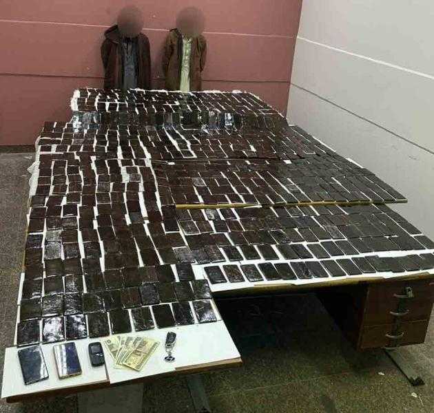 تفاصيل سقوط 5 عناصر إجرامية بحوزتهم حشيش وكوكايين بـ 10 ملايين جنيه