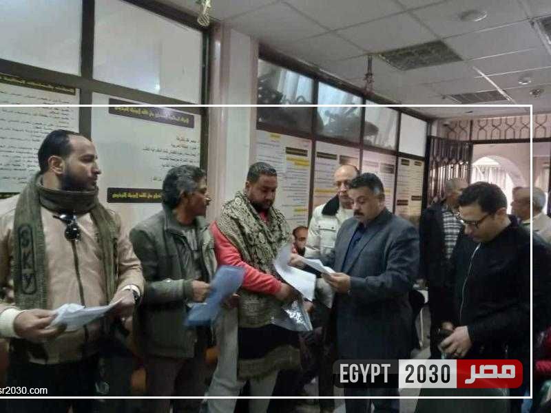 تلقي طلبات ترخيص 16 سيارة ميكروباص بالمركز التكنولوجي لمدينة المنيا