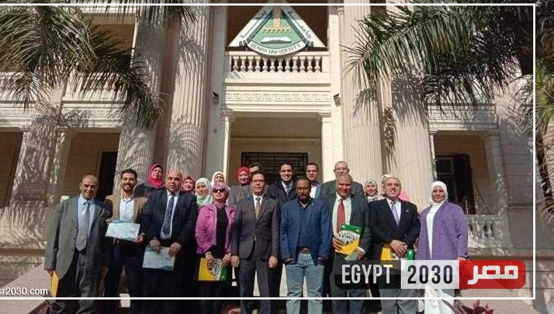 رئيس جامعة بنها يكرم المشاركين في دورة المدرب المشارك TOT