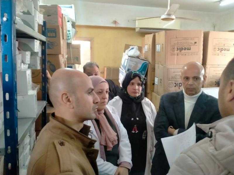 وكيل وزارة الصحة بالشرقية يتفقد الخدمة الطبية بمستشفى أبوكبير المركزي