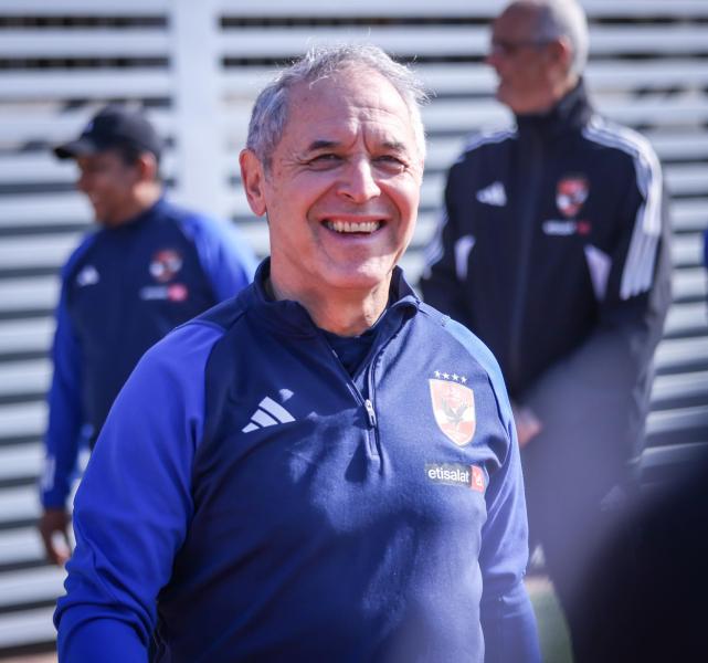 جلسة بين كولر وخالد بيبو للترتيب للمرحلة المقبلة في الأهلي