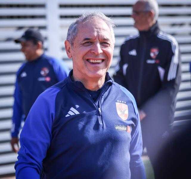 مران الأهلي.. كولر يمنح اللاعبين راحة 24 ساعة ويجتمع بالجهاز المعاون