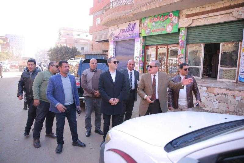 محافظ كفرالشيخ يقود حملة لإزالة الإشغالات بمسير