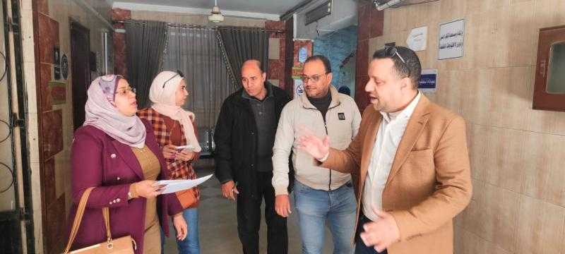 وكيل وزارة الصحة بأسيوط يشكل لجنة لفحص أعمال المركز الطبي بالوليدية