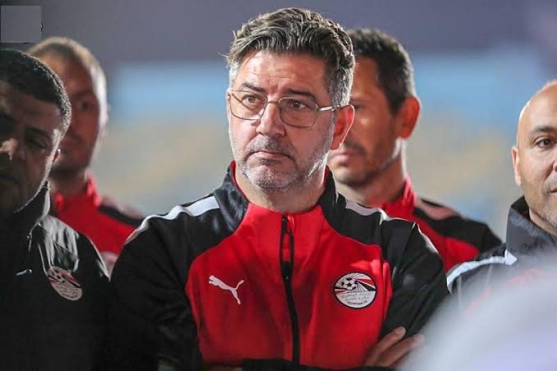 أيمن يونس يفتح النار على فيتوريا بعد تعادل منتخب مصر أمام موزمبيق