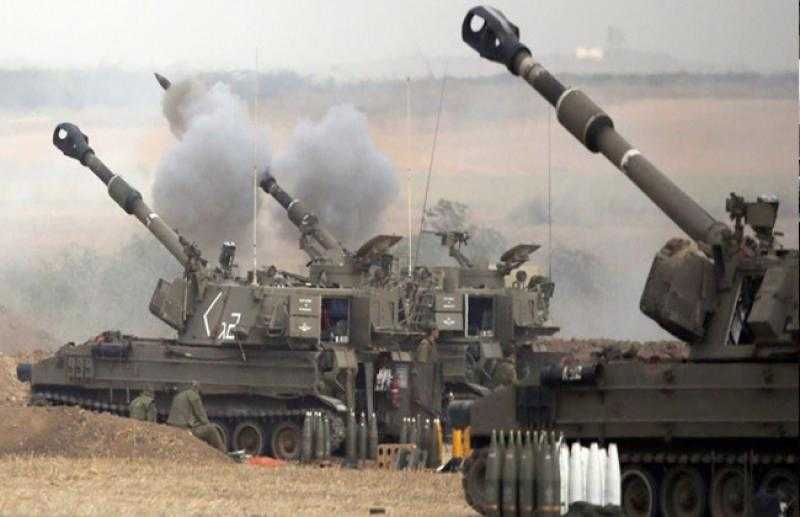 إعلام فلسطيني: مدفعية ‎الاحتلال تجدد قصفها على وسط خان يونس وجنوبها