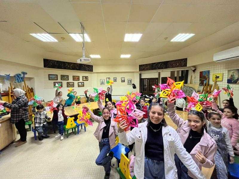 مكتبة دمنهور تنظم ورش أشغال وتنمية مهارات خلال الأسبوع الأول من الإجازة