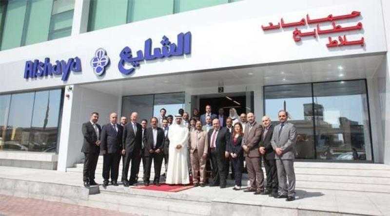 السبب أزمتين.. أحمد موسى يكشف حقيقة خروج مجموعة الشايع الكويتية من مصر