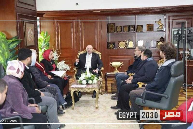 محافظ بني سويف يناقش نتائج دراسة قياس آثر التطوير لـ 50 حضانة