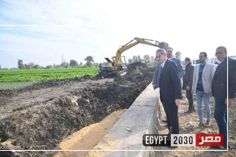 محافظ الغربية يتابع مشروعات الرصف والتطوير بطنطا في جولته المسائية