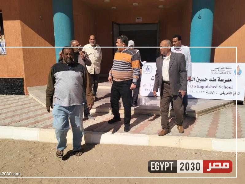 بأول يوم عمل.. رئيس مدينة الشلاتين يتفقد المشروعات التنموية