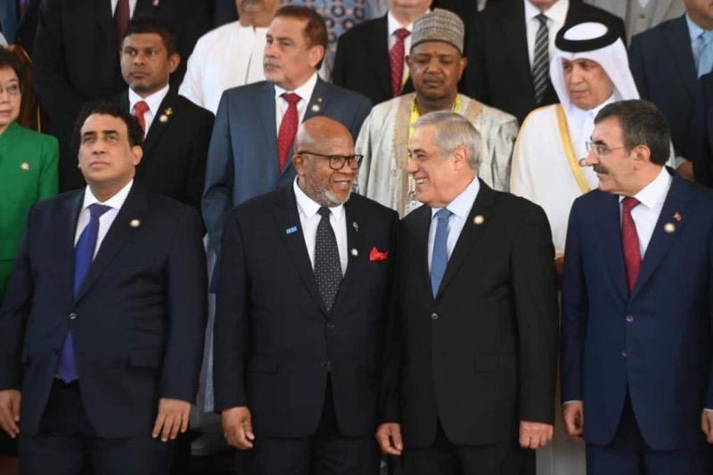«عدم الانحياز».. رئيس الجزائر يحضّ على مرافعة جماعية ضد إسرائيل