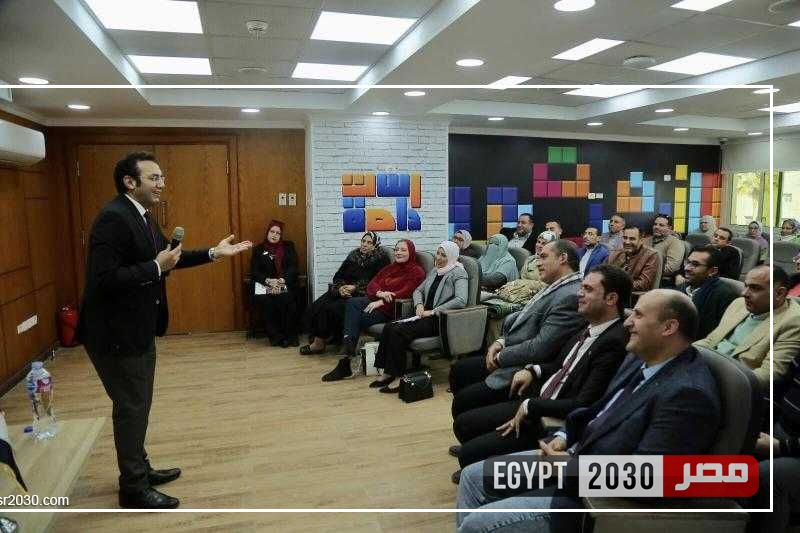 محافظ كفر الشيخ يتابع فعاليات برنامج «تمهير» بمركز استدامة بمديرية الصحة
