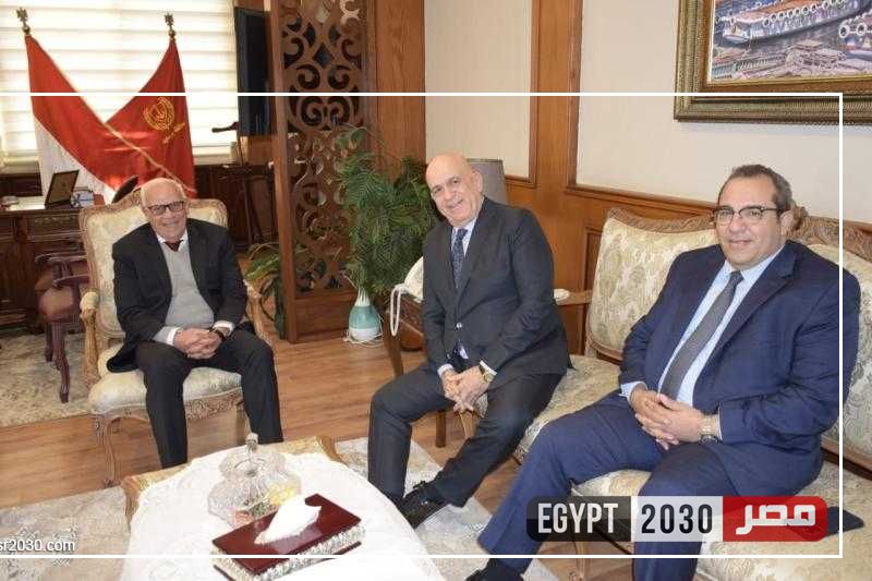 محافظ بورسعيد يبحث مع رئيس شركة العرفة للاستثمارات سُبل التعاون
