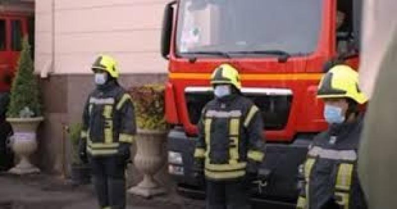 السيطرة على حريق بأرض فضاء في حلوان