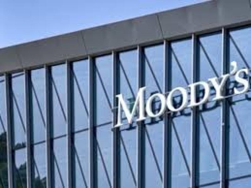 موديز تقرر تثبيت التصنيف الائتماني لـ 5 بنوك مصرية