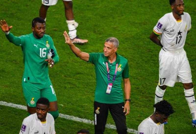 غانا تُعلن إقالة مدربها كريس هوتون بعد الأداء المخيب في كأس أمم إفريقيا 2023