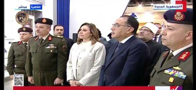رئيس الوزراء يتفقد أجنحة معرض القاهرة الدولي للكتاب
