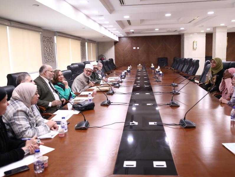 الشباب والرياضة تشارك في تحكيم أعمال مسابقة «بنت الأزهر الوافدة»