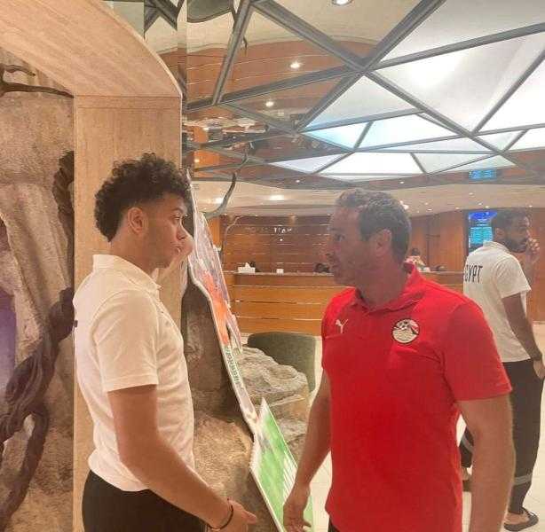 إمام عاشور يغادر المستشفى ويصل فندق إقامة المنتخب
