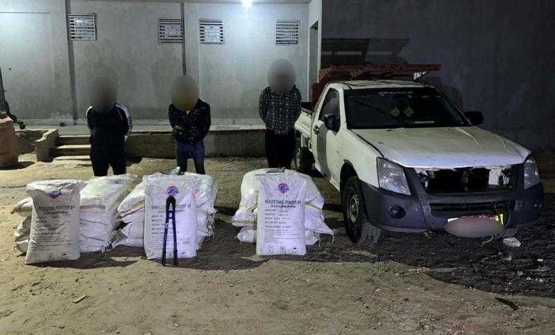 ضبط تشكيل عصابي سرق 27 بالتة من خام مادة الباراسيتامول