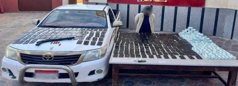 سقوط تاجر مخدرات بحوزة 28 كيلو حشيش و16 ألف قرص ترامادول في مطروح