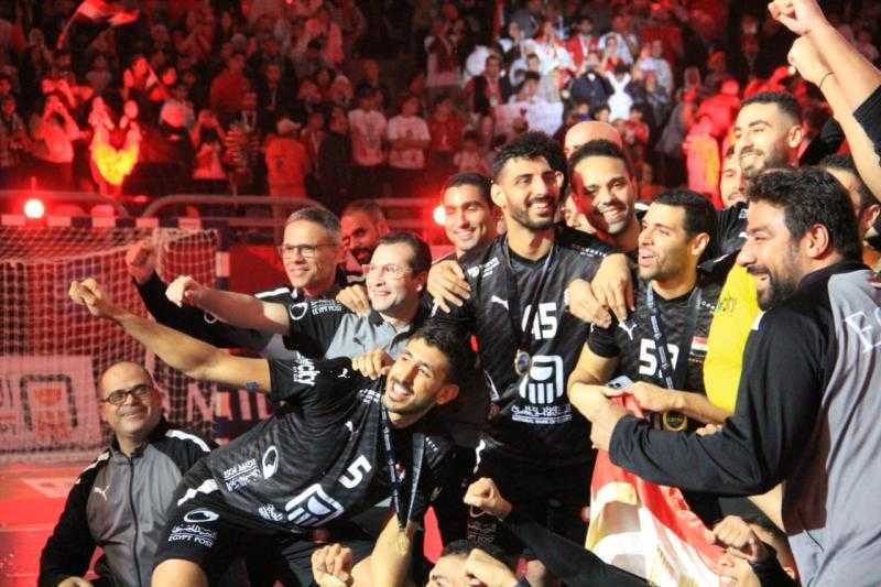 شاهد.. لحظة تتويج منتخب مصر لليد بكأس إفريقيا للمرة الثالثة على التوالي والتاسعة في تاريخه